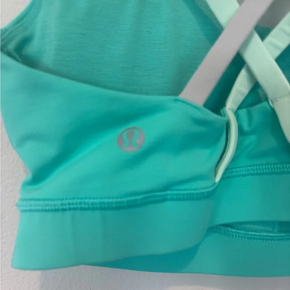 Lululemon Green Energy Sports Bra 6 - Picture 3 of 4